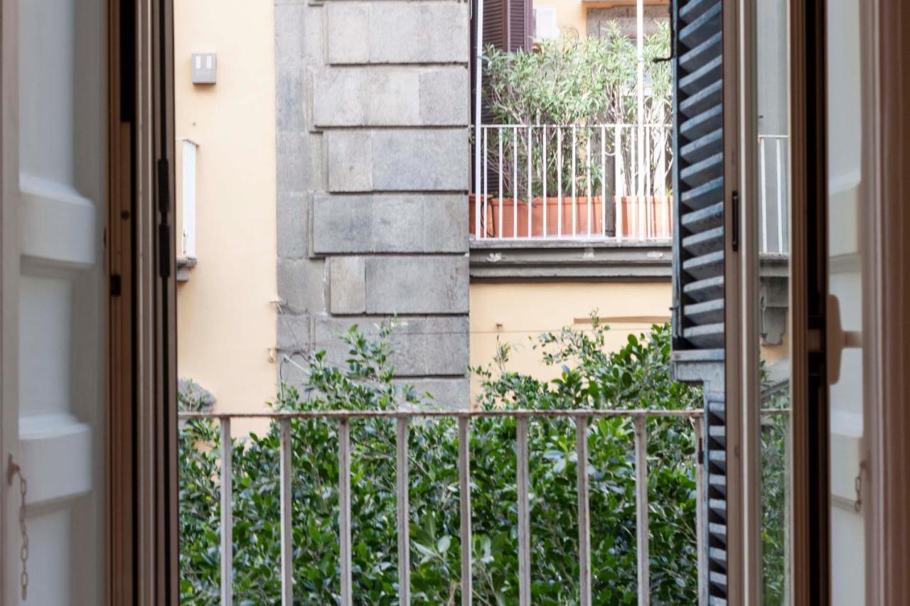Un Rifugio Romantico A Napoli Exteriör bild
